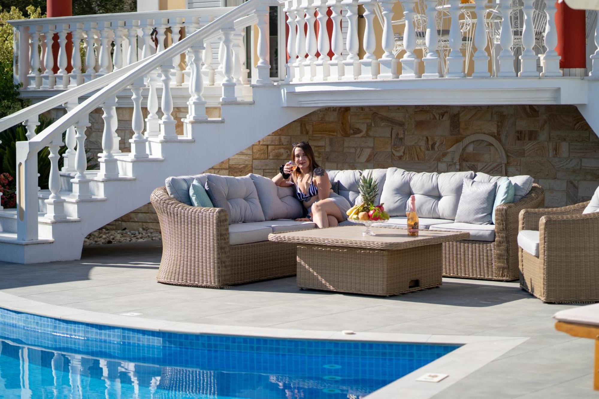 Villa Bella Sole Kalipadhon Ngoại thất bức ảnh